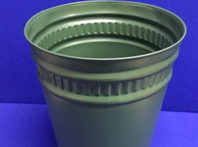 Vaso trabalhado  metal verde - 20x16